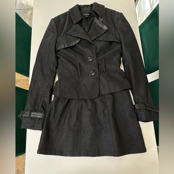 Set of bebe strapless dress and blazer. - Picture 6 of 10